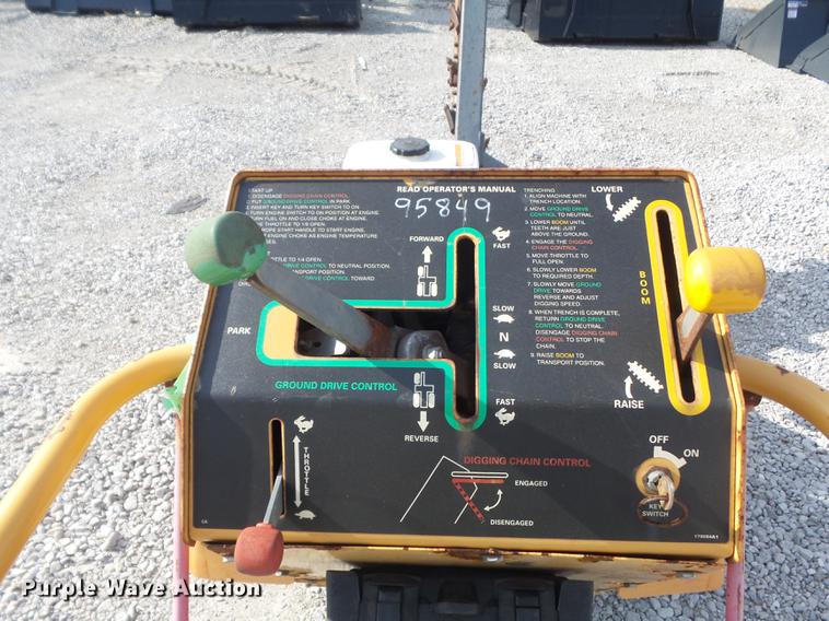 image for item DM9979 1998 Case 60 trencher