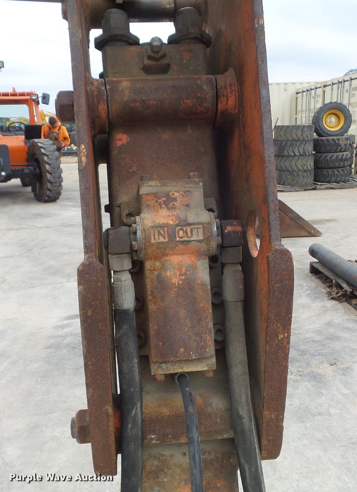 image for item DM9981 NPK H-4XE breaker