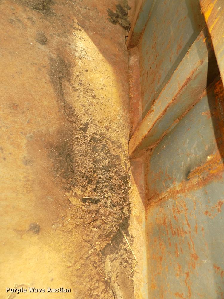 image for item DO9005 (2) skid steer buckets