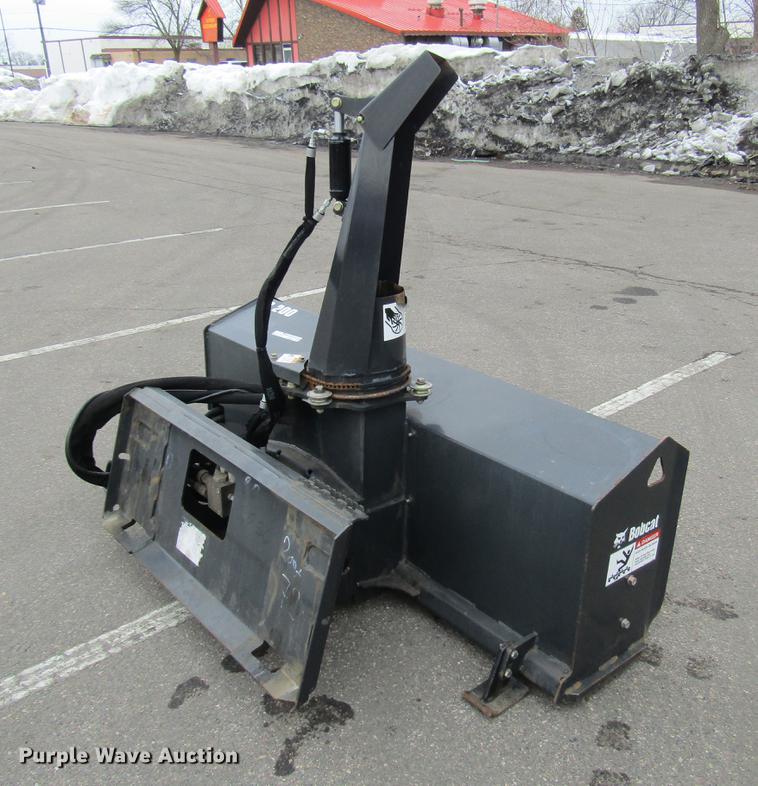 Bobcat SB200X72 skid steer snow blower in Burnsville, MN Item DV9644