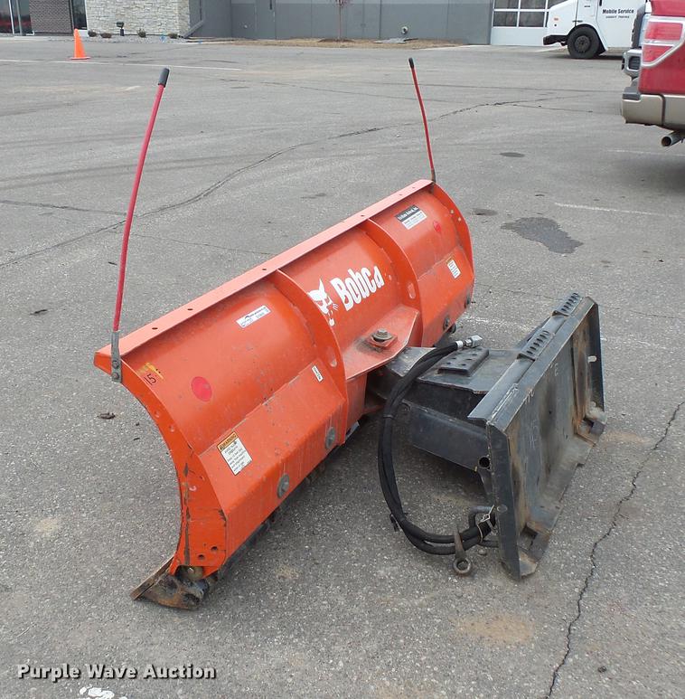 Bobcat SB86HD skid steer snow blade in Little Canada, MN Item DV9649