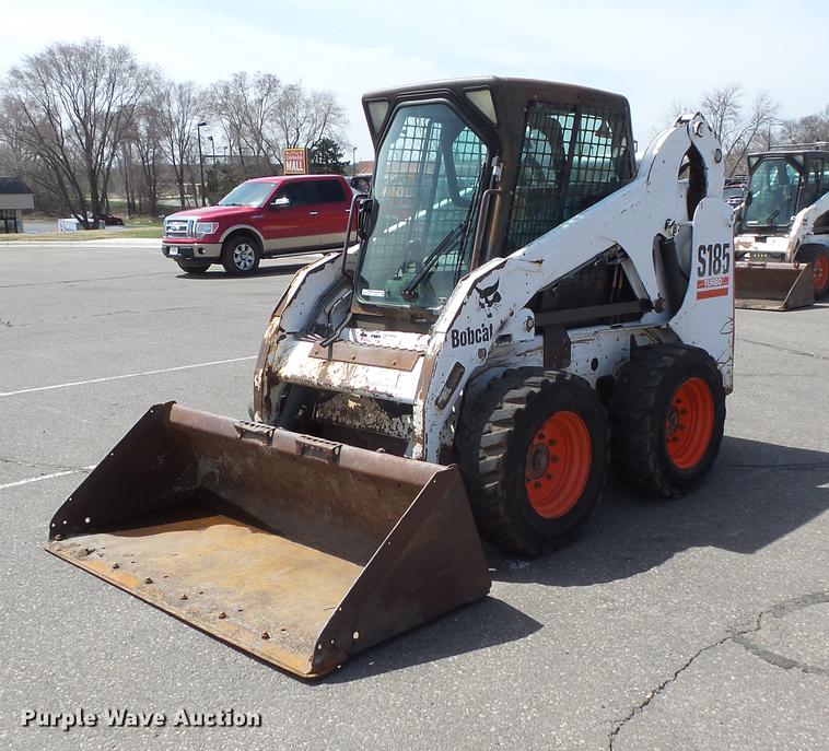 image for item DV9701 2005 Bobcat S185 skid steer