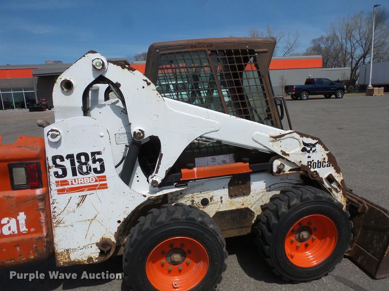 image for item DV9701 2005 Bobcat S185 skid steer
