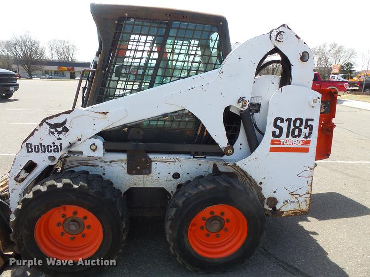 image for item DV9701 2005 Bobcat S185 skid steer
