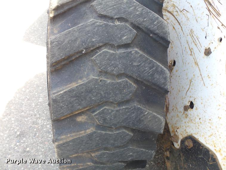 image for item DV9701 2005 Bobcat S185 skid steer