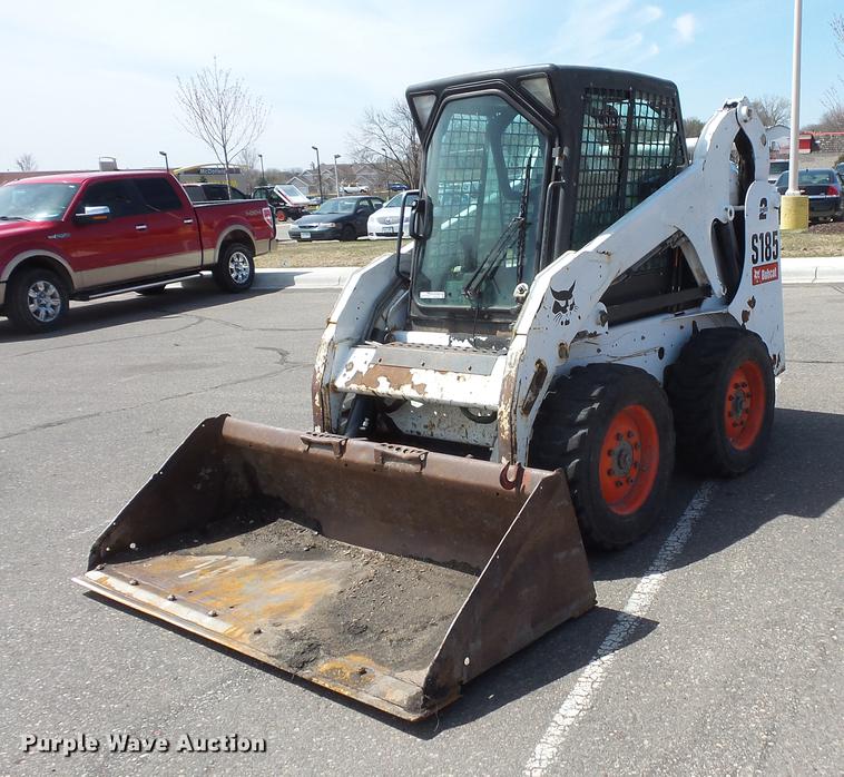 image for item DV9702 2012 Bobcat S185 skid steer