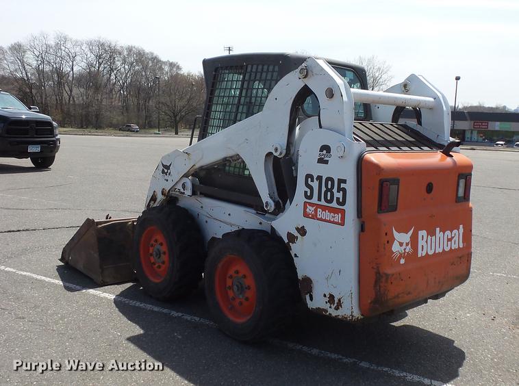 image for item DV9702 2012 Bobcat S185 skid steer
