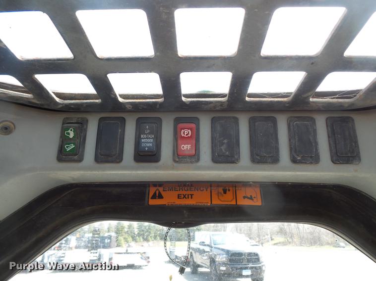 image for item DV9702 2012 Bobcat S185 skid steer