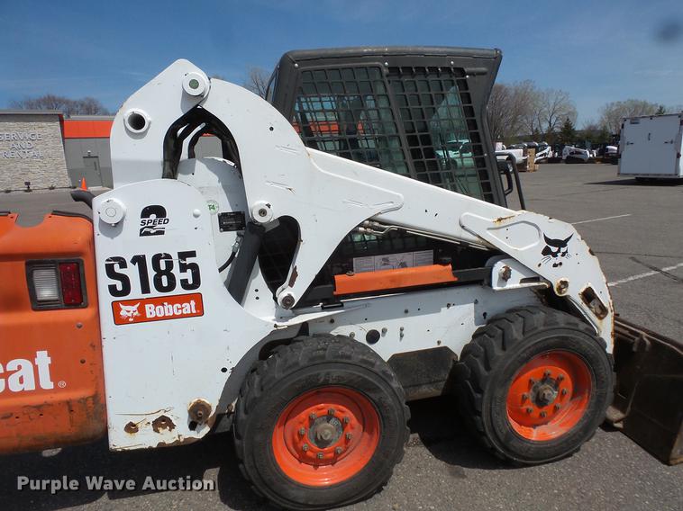 image for item DV9702 2012 Bobcat S185 skid steer