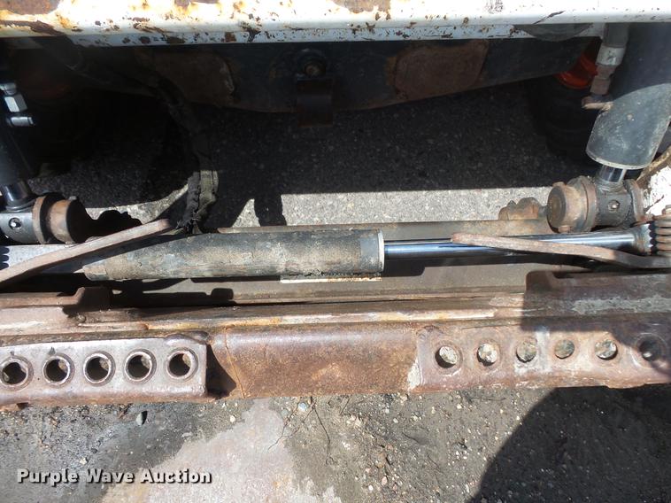 image for item DV9702 2012 Bobcat S185 skid steer