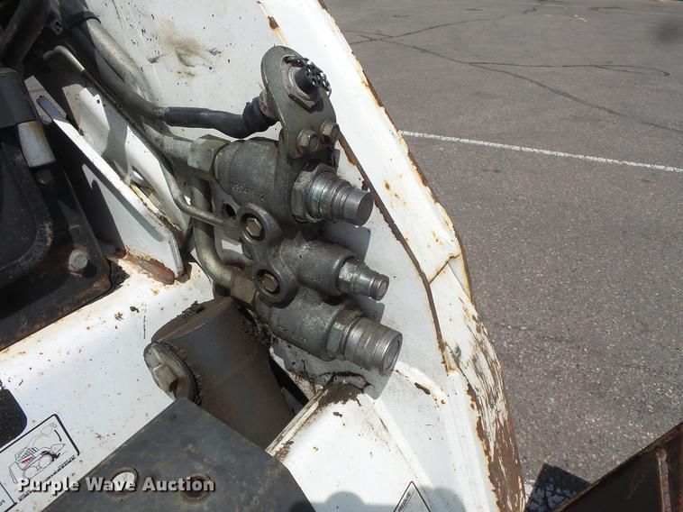 image for item DV9702 2012 Bobcat S185 skid steer