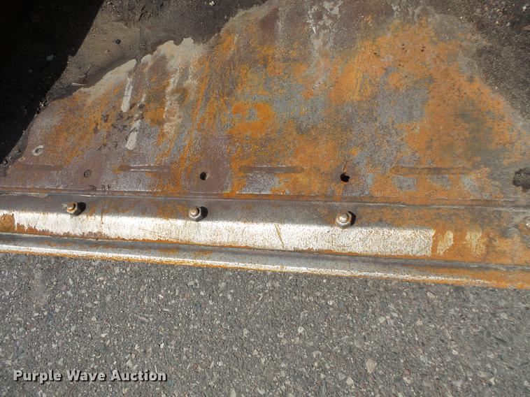 image for item DV9702 2012 Bobcat S185 skid steer