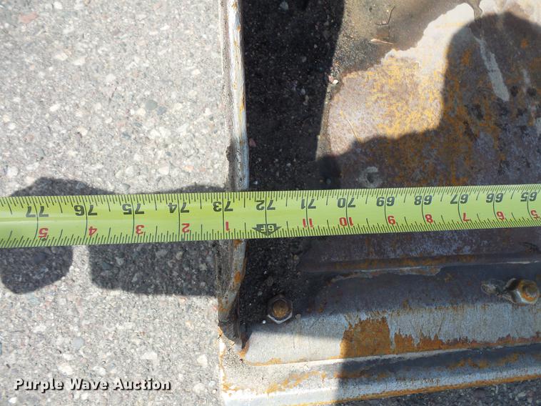 image for item DV9702 2012 Bobcat S185 skid steer