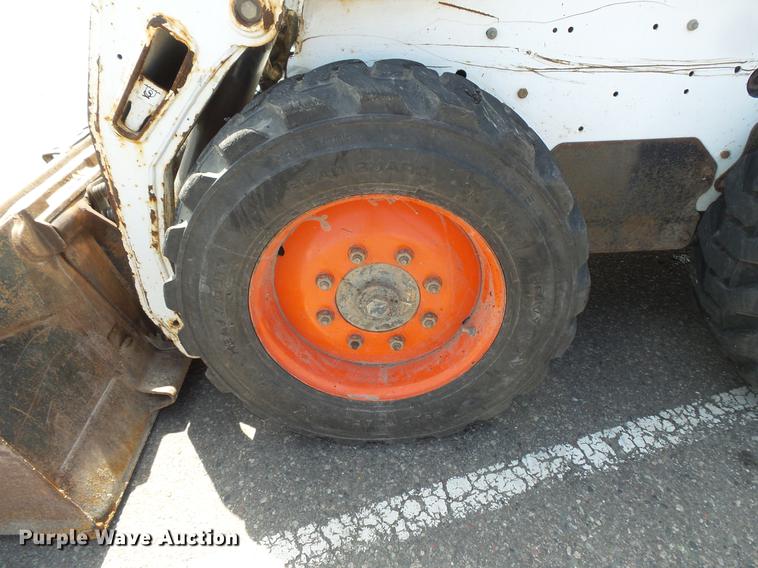 image for item DV9702 2012 Bobcat S185 skid steer
