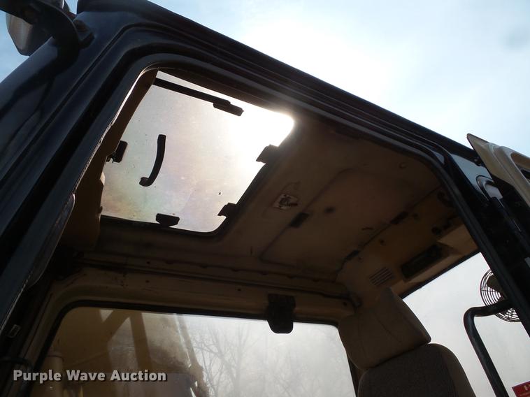 image for item DW9658 1995 Caterpillar 312 excavator