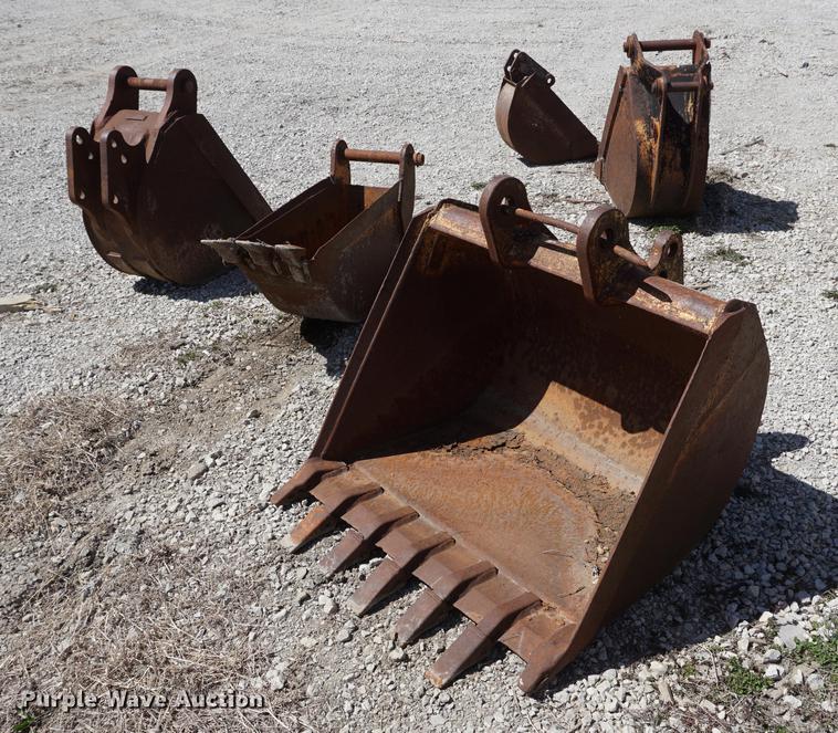 image for item EJ9341 (5) backhoe buckets