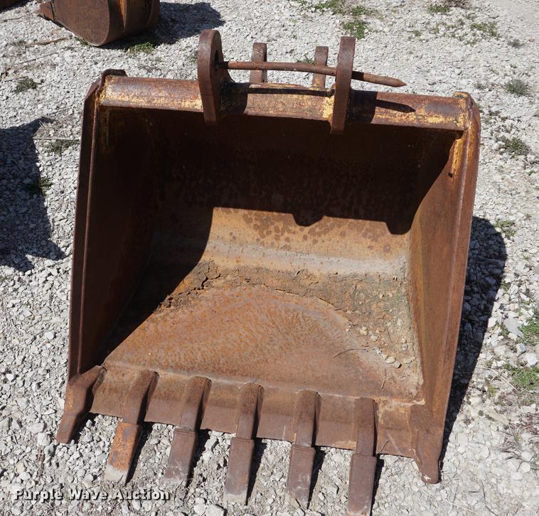 image for item EJ9341 (5) backhoe buckets