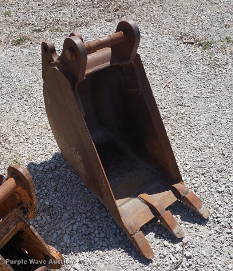 image for item EJ9341 (5) backhoe buckets