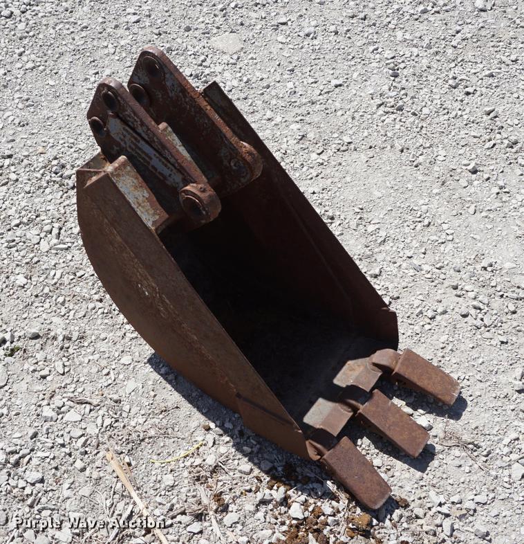 image for item EJ9341 (5) backhoe buckets