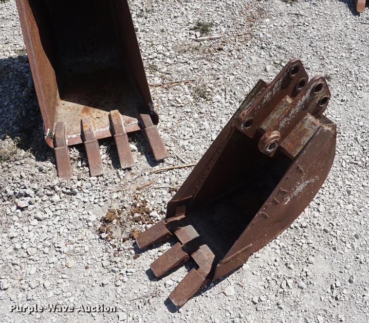 image for item EJ9341 (5) backhoe buckets