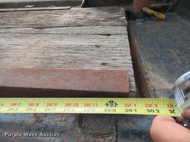 image for item EJ9542 1973 Hyster equipment trailer