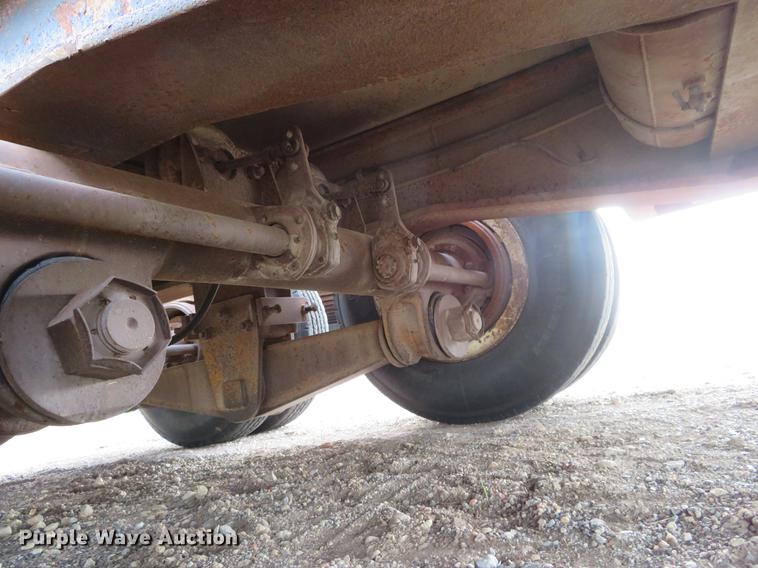 image for item EJ9542 1973 Hyster equipment trailer