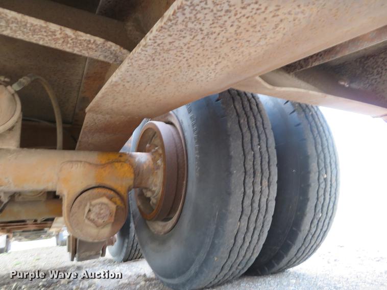 image for item EJ9542 1973 Hyster equipment trailer