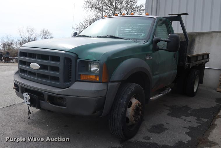 image for item EL9280 2005 Ford F450 flatbed truck