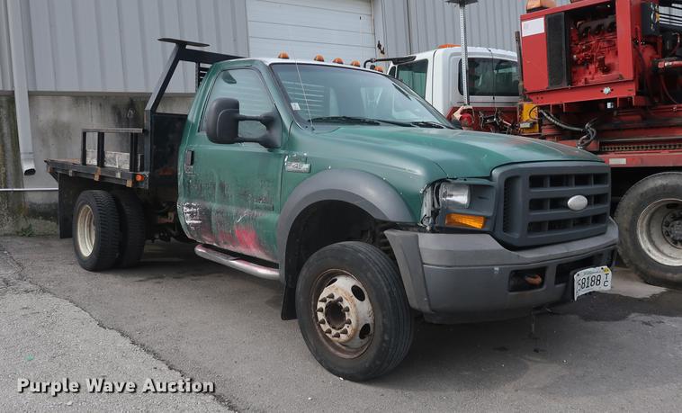 image for item EL9280 2005 Ford F450 flatbed truck