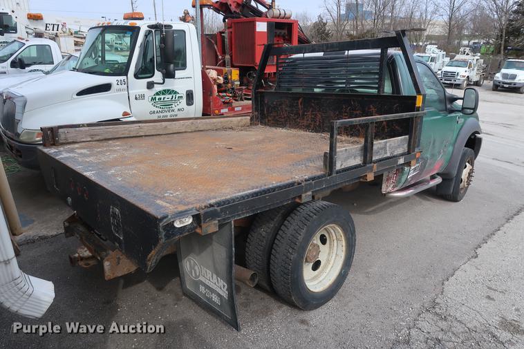 image for item EL9280 2005 Ford F450 flatbed truck
