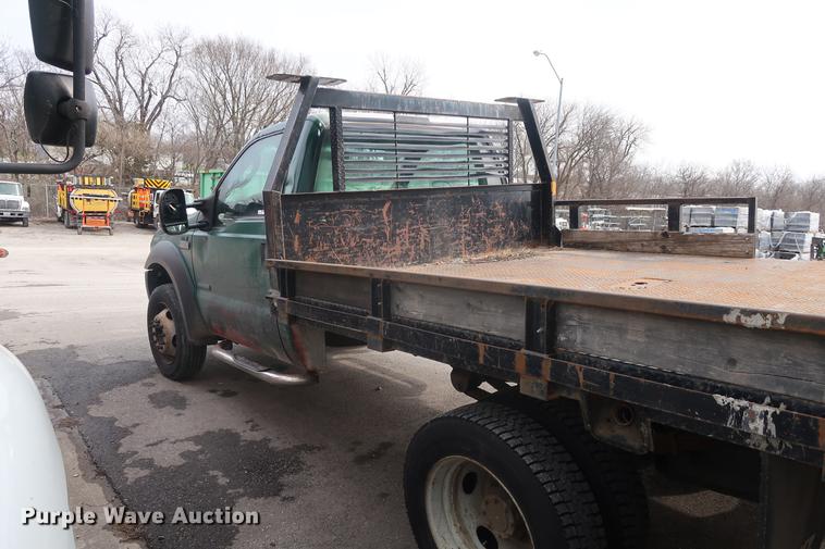 image for item EL9280 2005 Ford F450 flatbed truck