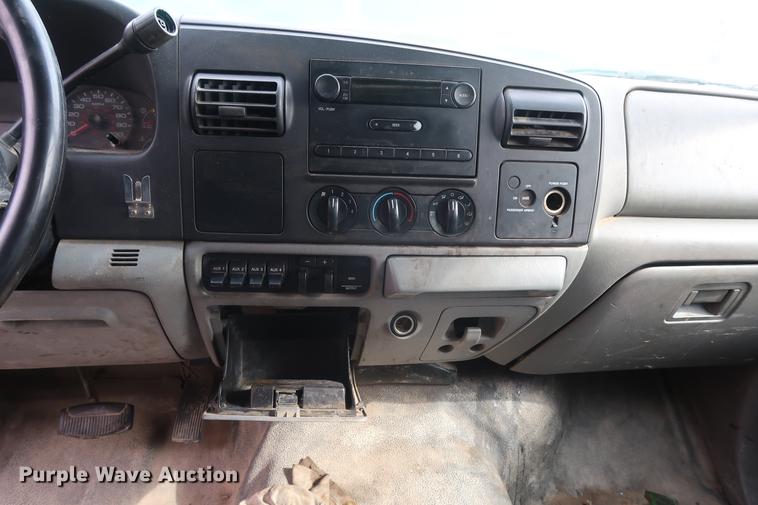 image for item EL9280 2005 Ford F450 flatbed truck