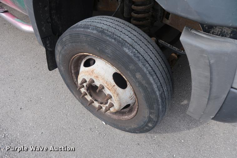 image for item EL9280 2005 Ford F450 flatbed truck