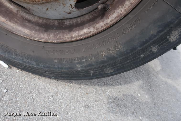 image for item EL9280 2005 Ford F450 flatbed truck