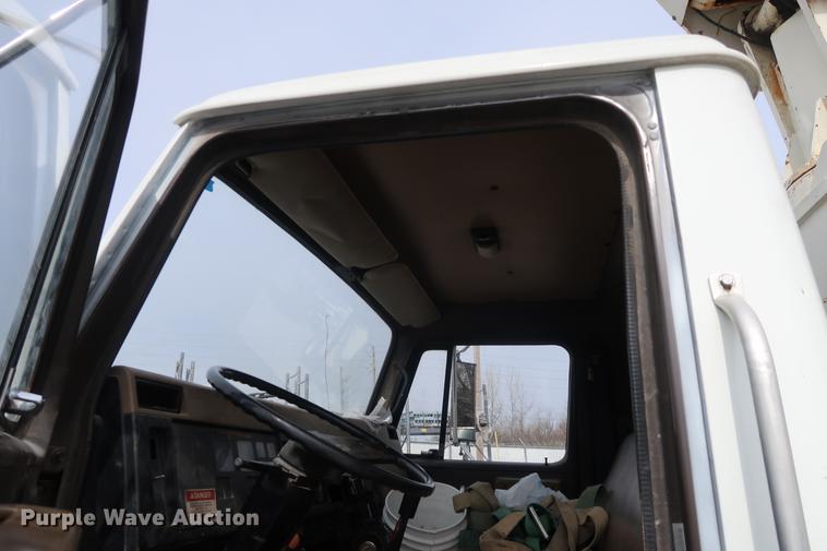 image for item EL9281 1991 International 4900 crane truck