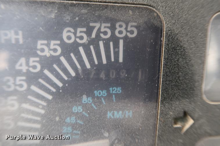 image for item EL9281 1991 International 4900 crane truck