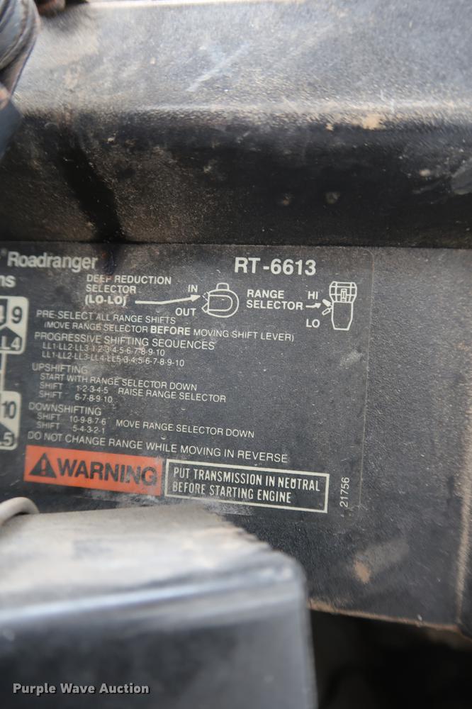 image for item EL9281 1991 International 4900 crane truck