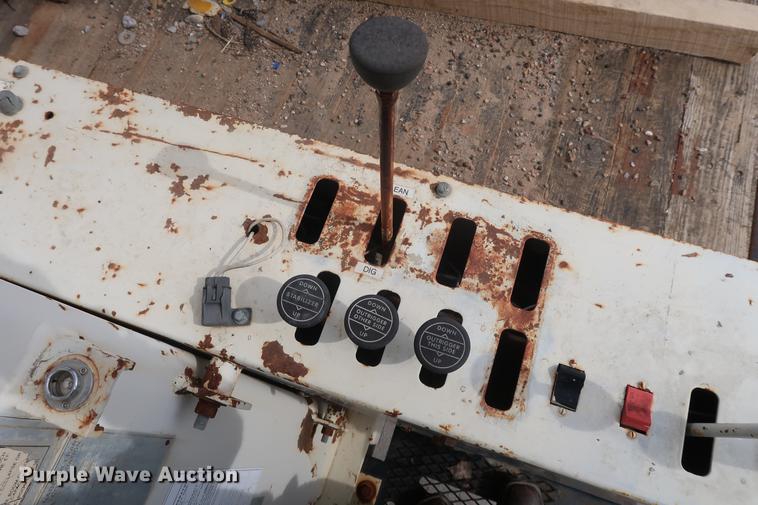 image for item EL9281 1991 International 4900 crane truck