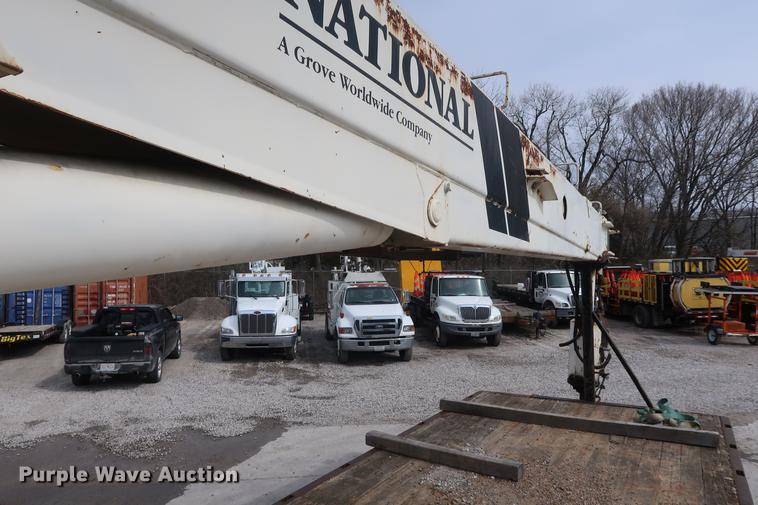 image for item EL9281 1991 International 4900 crane truck