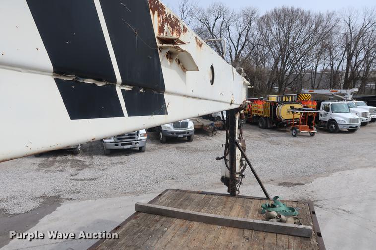 image for item EL9281 1991 International 4900 crane truck