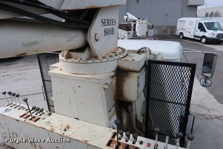 image for item EL9281 1991 International 4900 crane truck