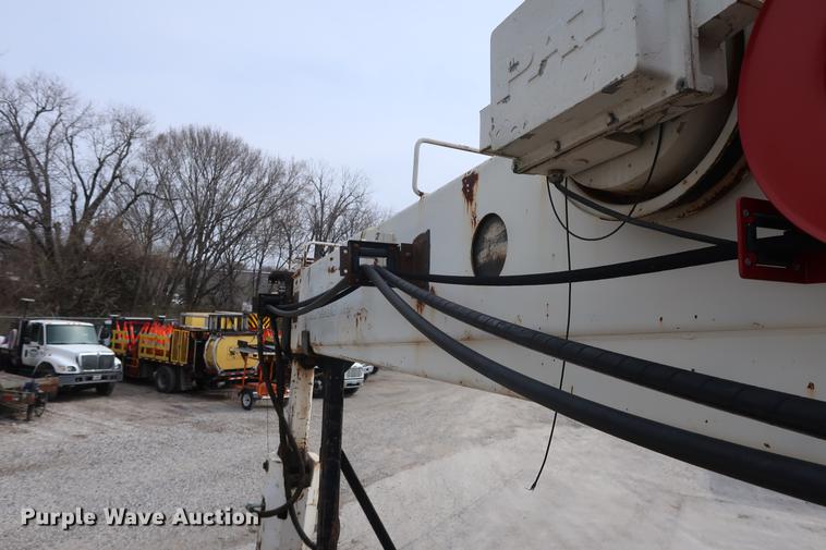 image for item EL9281 1991 International 4900 crane truck