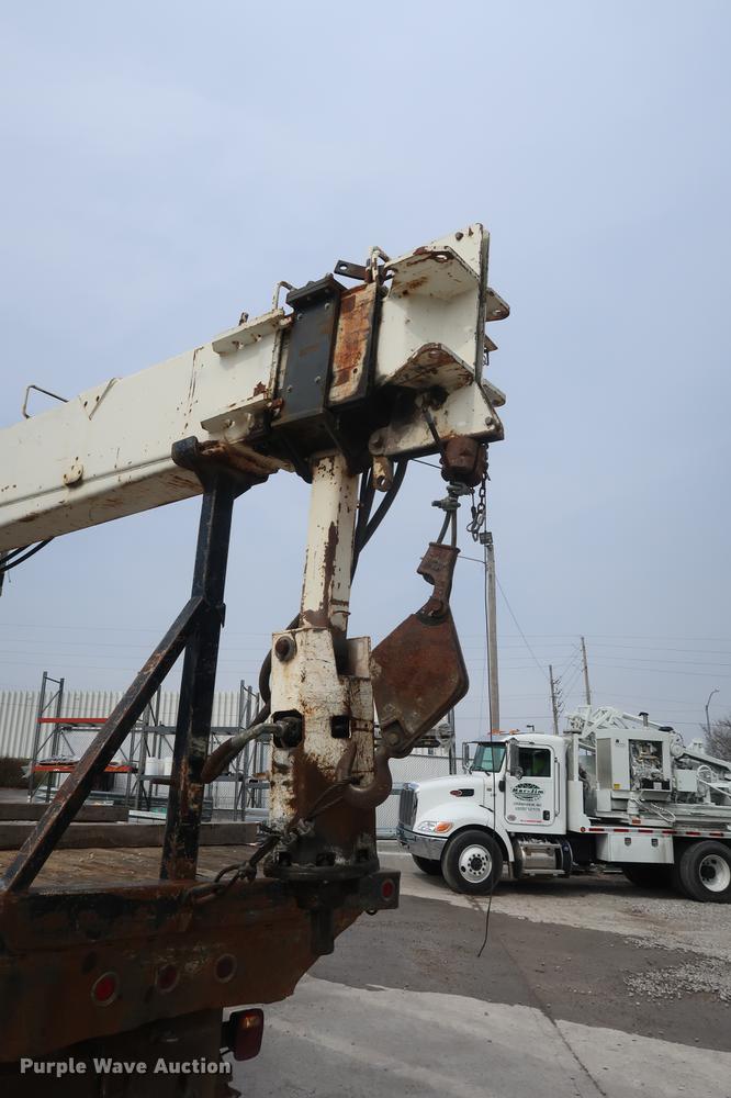 image for item EL9281 1991 International 4900 crane truck