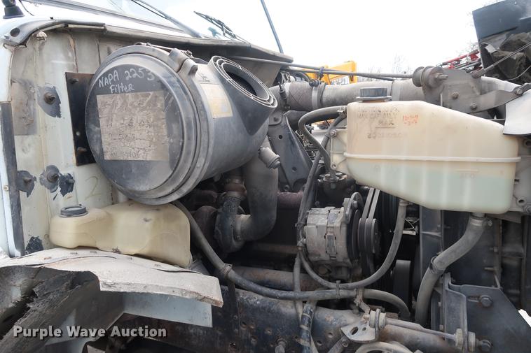 image for item EL9281 1991 International 4900 crane truck