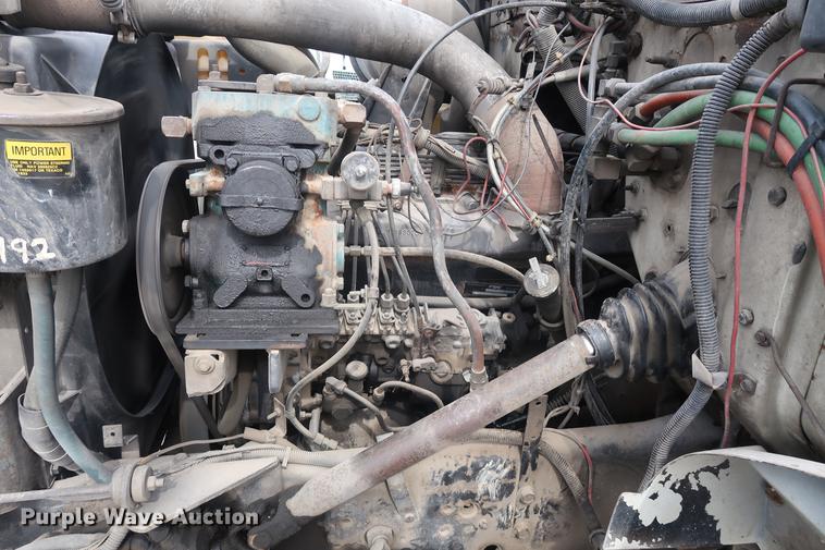 image for item EL9281 1991 International 4900 crane truck