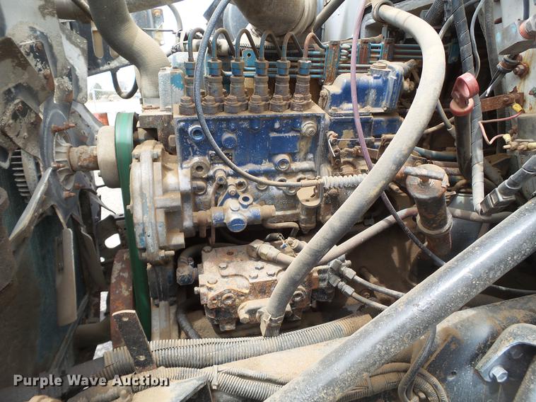 image for item EN9557 1997 International 4900 dump truck