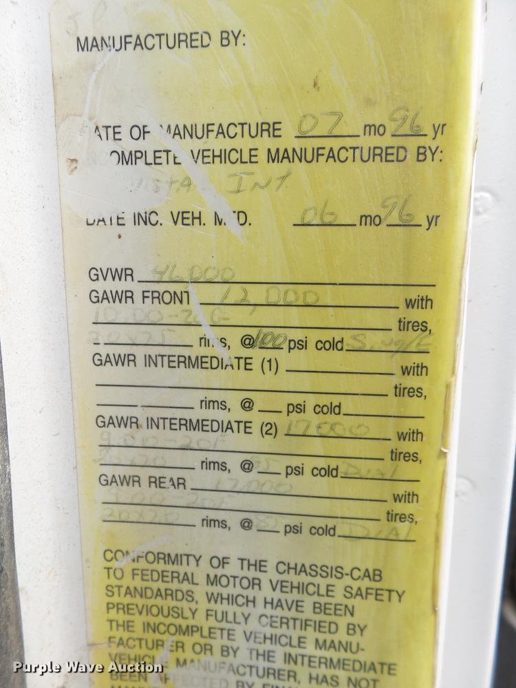 image for item EN9557 1997 International 4900 dump truck