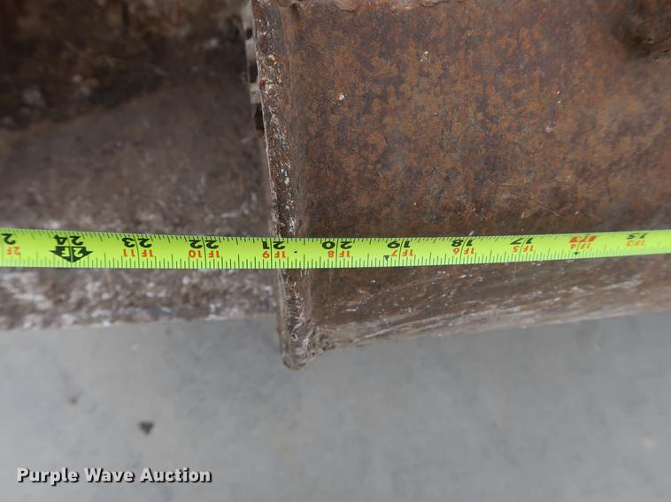 image for item EP9311 2012 John Deere 410K backhoe