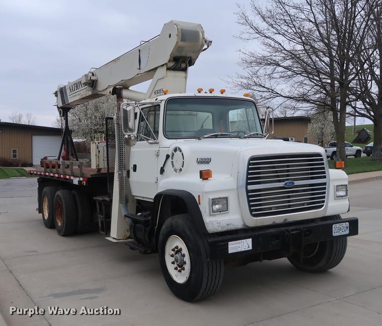 image for item EP9314 1994 Ford L8000 crane truck
