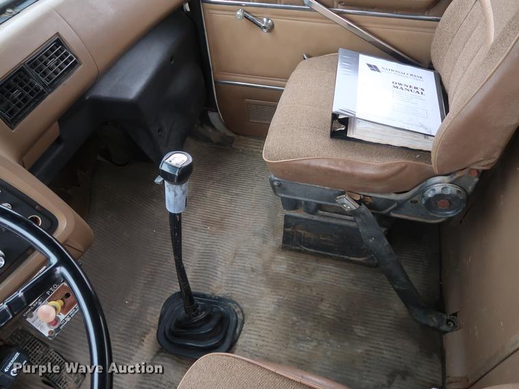 image for item EP9314 1994 Ford L8000 crane truck